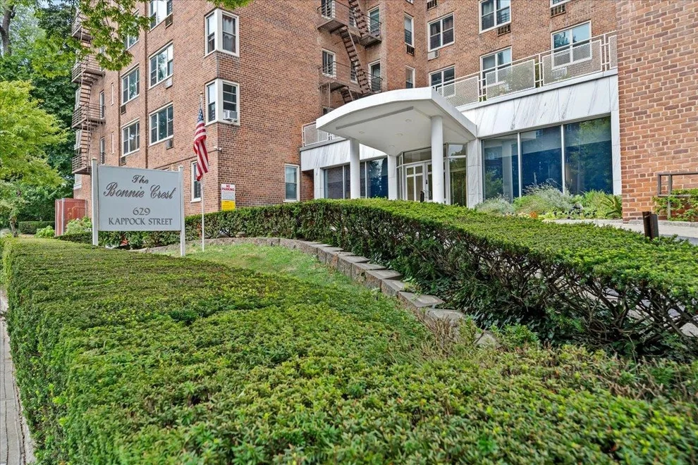 Unit for sale at 629 KAPPOCK Street, Bronx, NY 10463