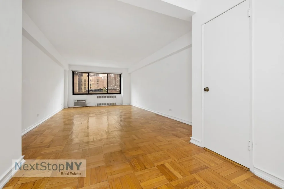 Unit for sale at 200 E 36TH Street, Manhattan, NY 10016