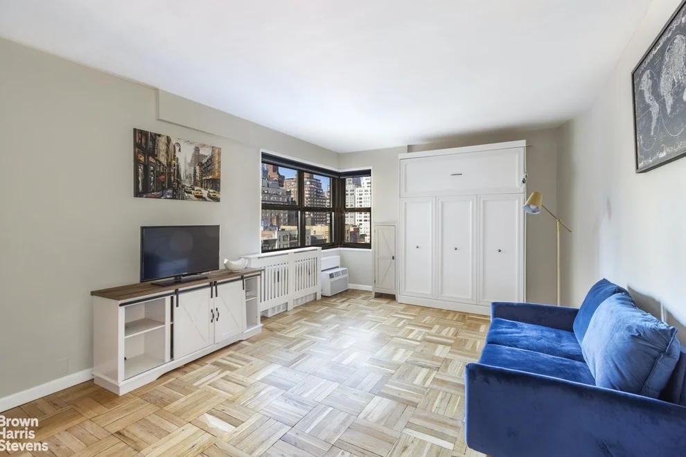Unit for sale at 240 E 76TH Street, Manhattan, NY 10021