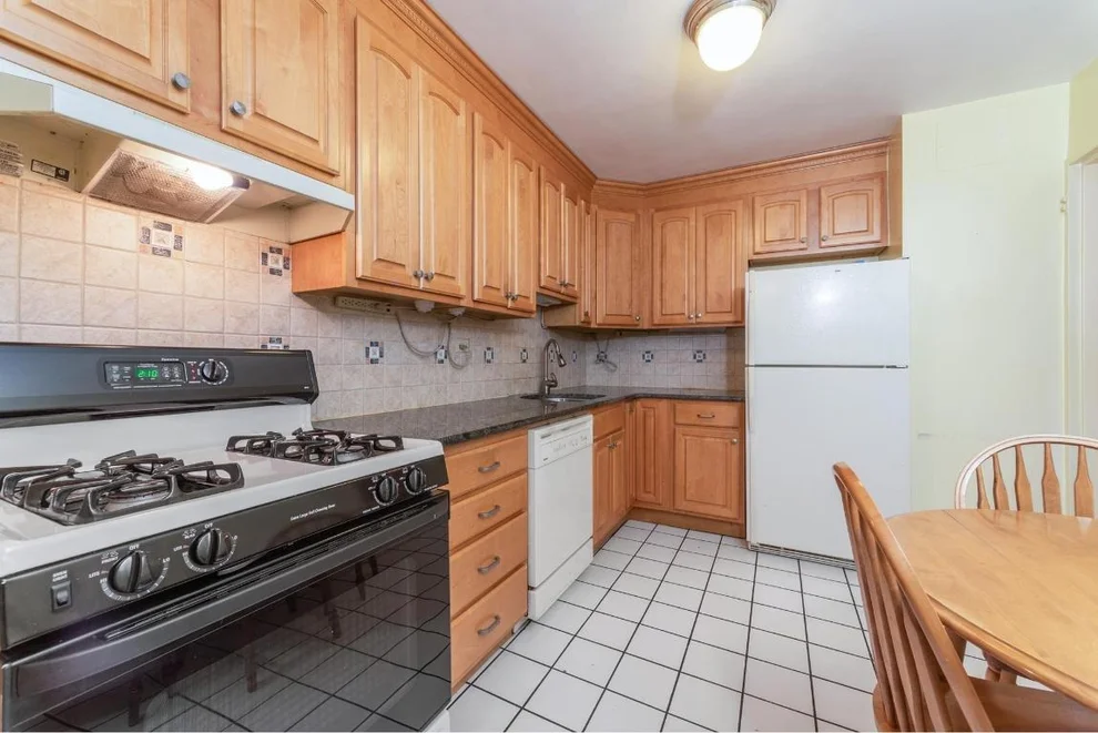 Unit for sale at 3935 Blackstone Avenue, Bronx, NY 10471