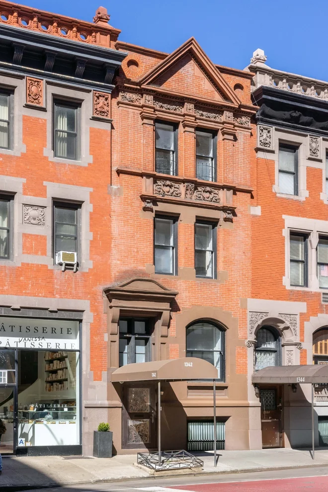 Unit for sale at 1342 Lexington Avenue, Manhattan, NY 10128