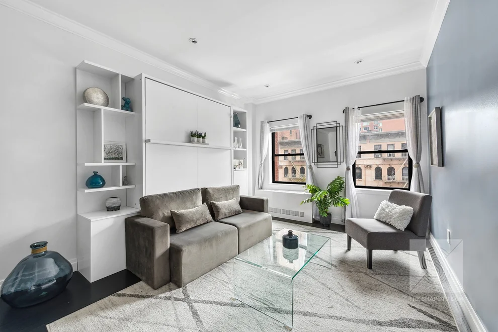 Unit for sale at 186 W 80th Street, Manhattan, NY 10024