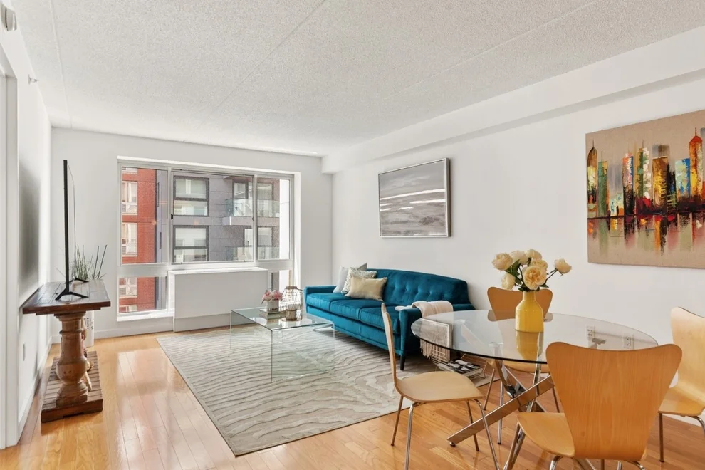 Unit for sale at 555 W 23RD Street, Manhattan, NY 10011