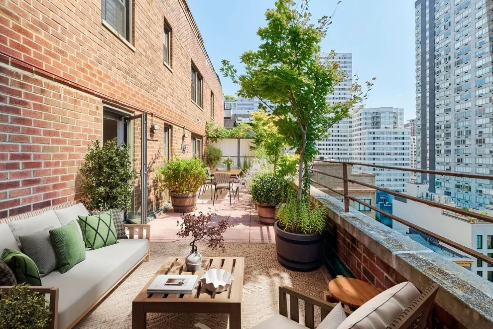 Unit for sale at 220 E 67th Street, Manhattan, NY 10065