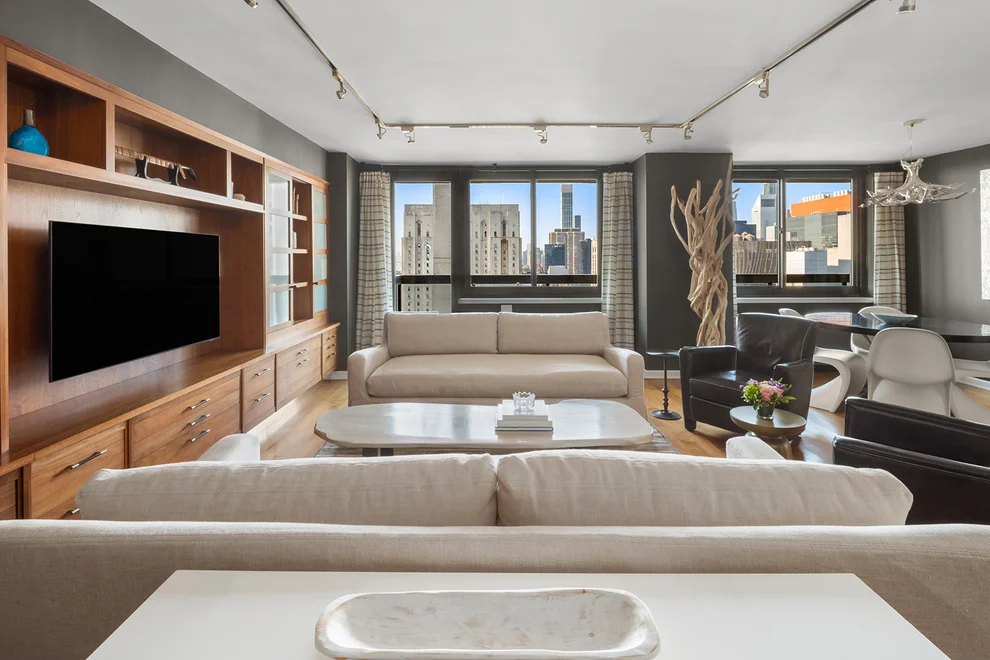 Unit for sale at 515 E 72nd Street, Manhattan, NY 10021