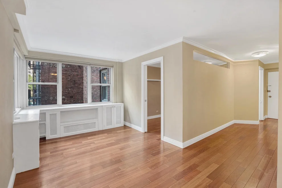 Unit for sale at 233 E 70th Street, Manhattan, NY 10021