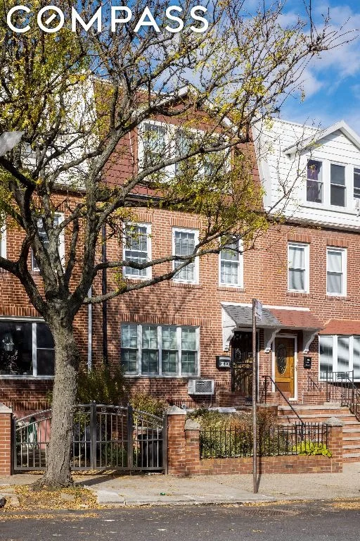 Unit for sale at 20-40 33rd Street, Queens, NY 11105