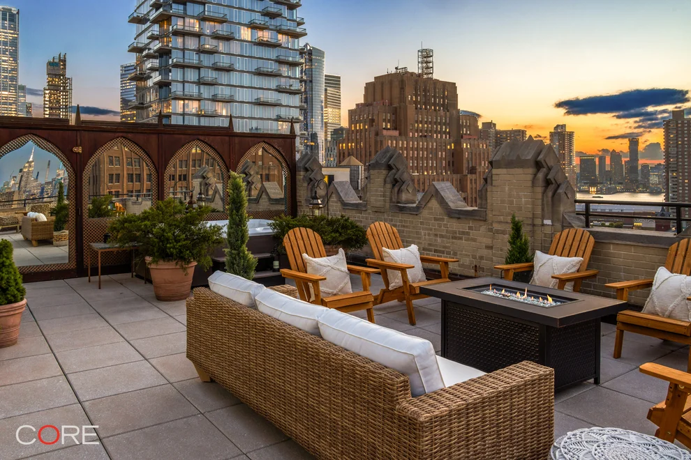Unit for sale at 90 Franklin Street, Manhattan, NY 10013