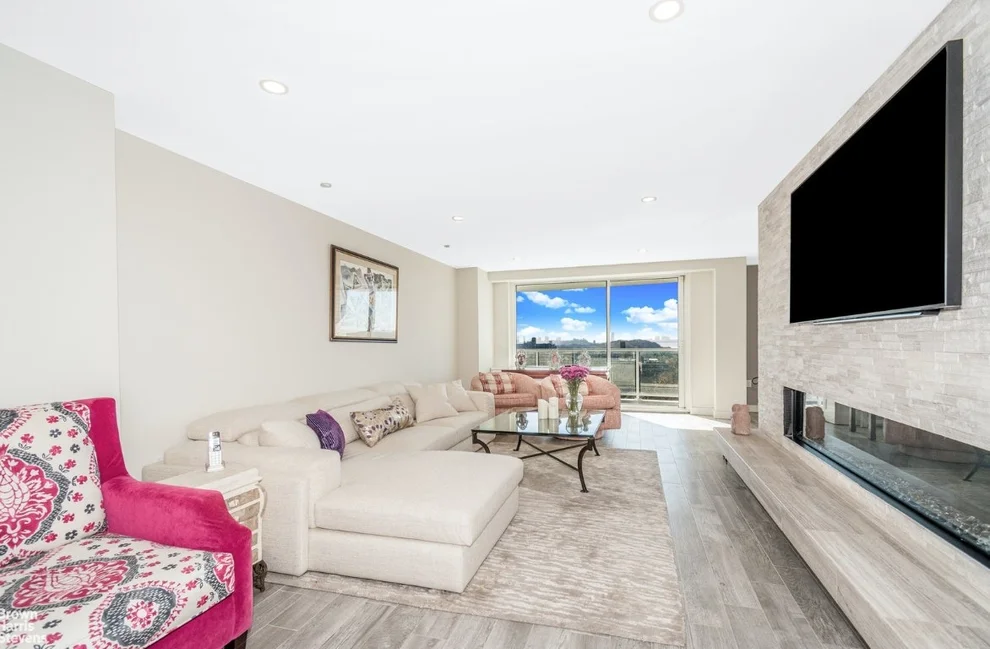 Unit for sale at 3333 HENRY HUDSON Parkway, Bronx, NY 10463