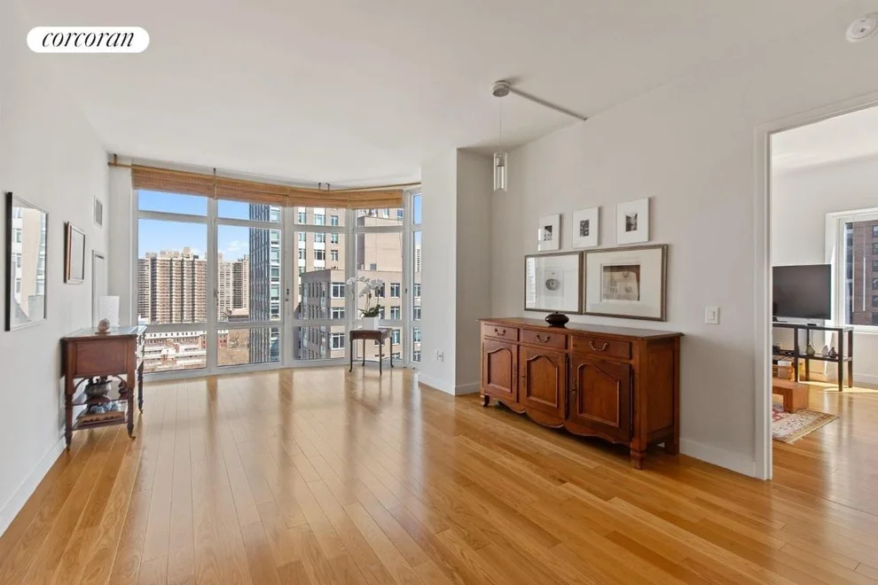 Unit for sale at 555 W 59th Street, Manhattan, NY 10019
