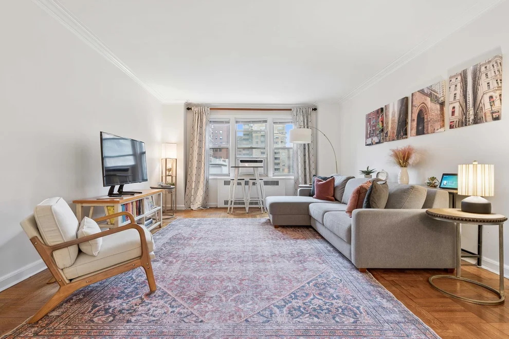 Unit for sale at 220 Madison Avenue, Manhattan, NY 10016