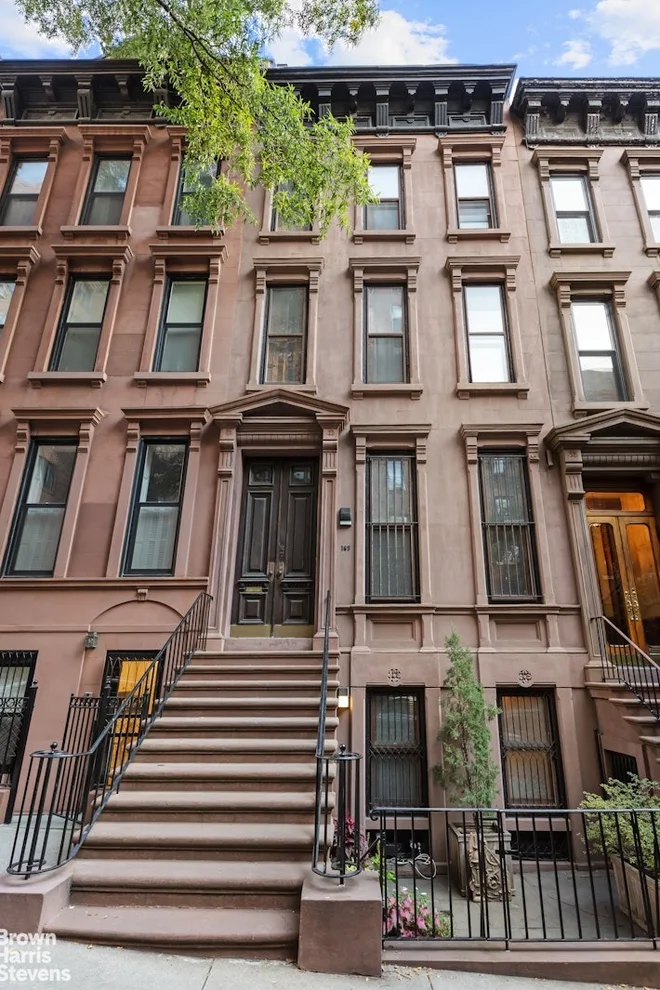Unit for sale at 169 E 94TH Street, Manhattan, NY 10128