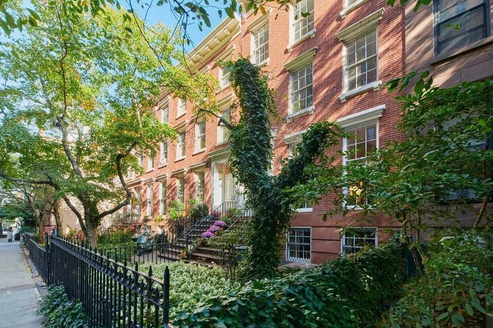 Unit for sale at 453 W 24th Street, Manhattan, NY 10011