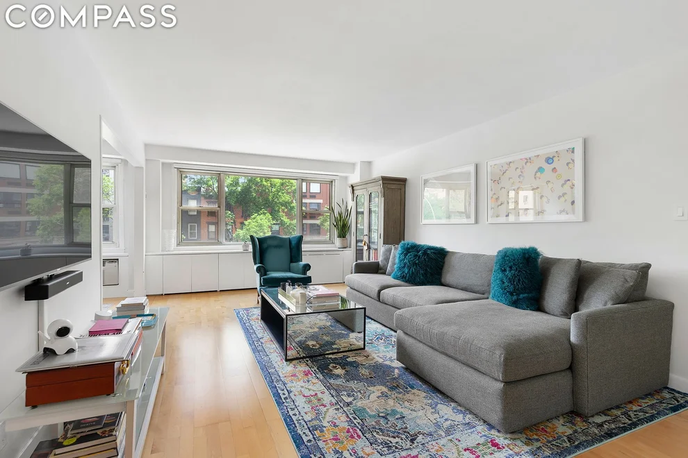 Unit for sale at 2 Charlton Street, Manhattan, NY 10014