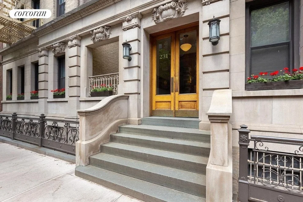 Unit for sale at 231 W 21ST Street, Manhattan, NY 10011