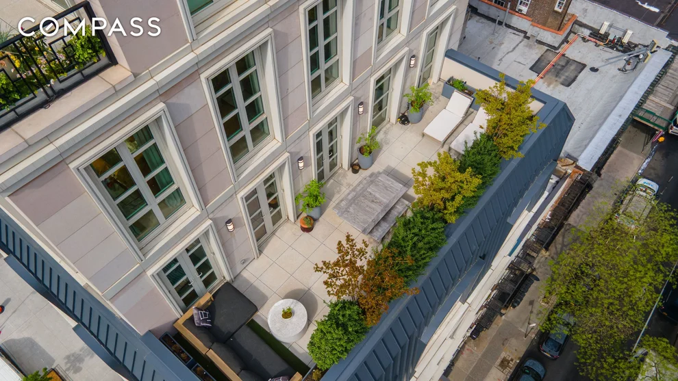 Unit for sale at 250 E 21st Street, Manhattan, NY 10010