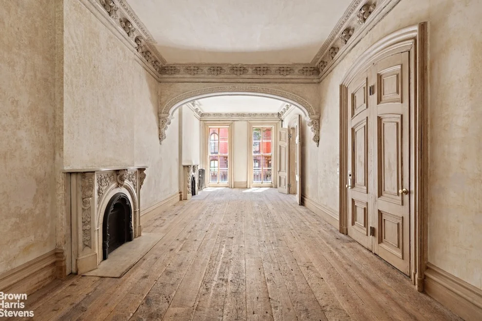 Unit for sale at 117 E 10TH Street, Manhattan, NY 10003