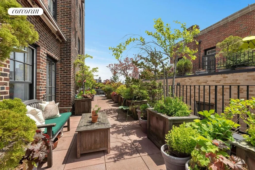 Unit for sale at 450 W END Avenue, Manhattan, NY 10024