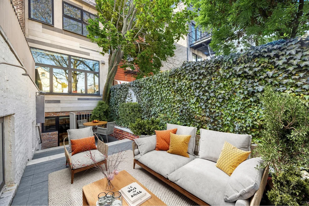 Unit for sale at 512 LORIMER Street, Brooklyn, NY 11211