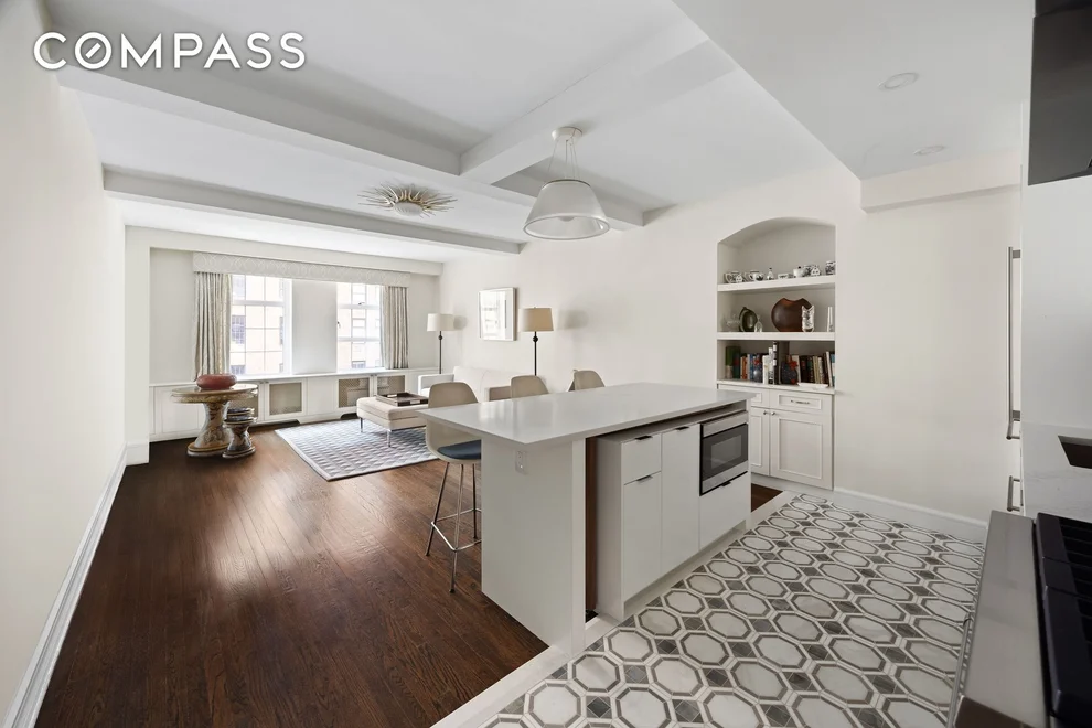 Unit for sale at 470 W 24th Street, Manhattan, NY 10011