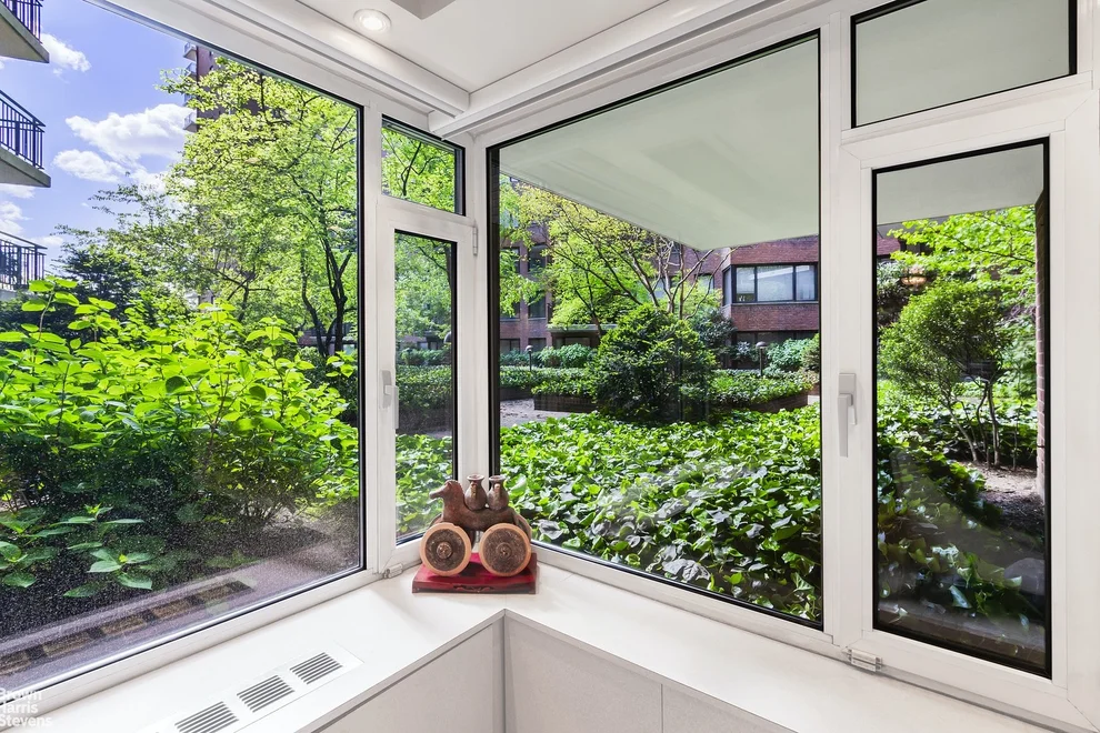 Unit for sale at 60 SUTTON Place S, Manhattan, NY 10022