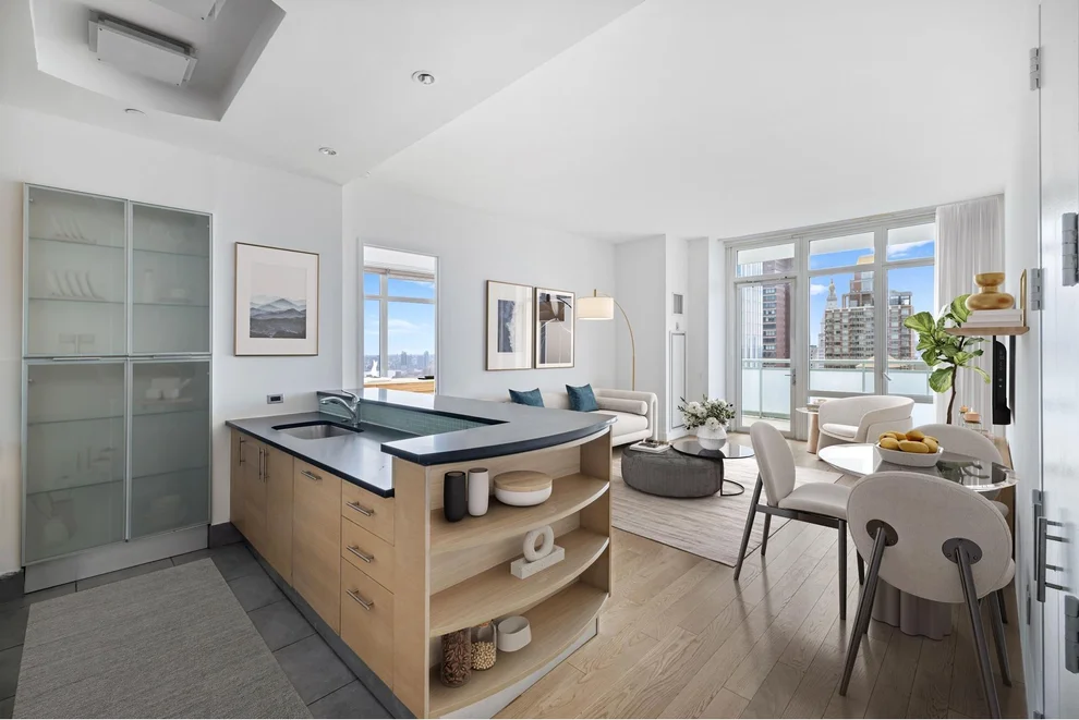 Unit for sale at 325 5TH Avenue, Manhattan, NY 10016