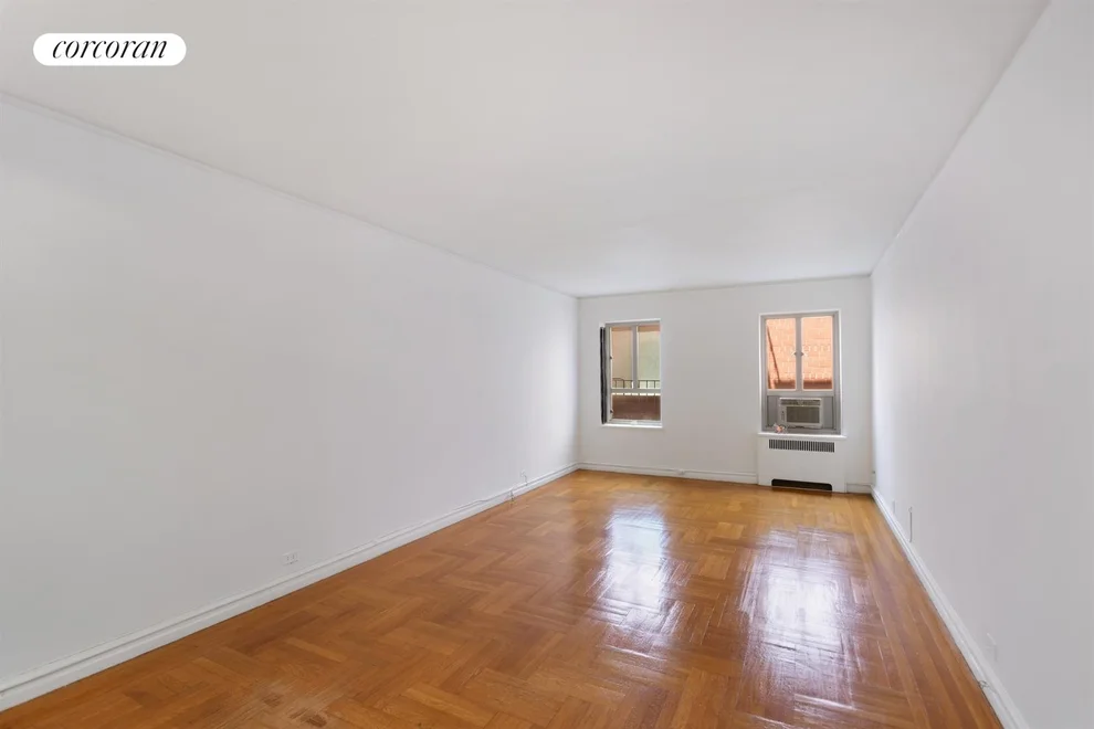 Unit for sale at 165 W 20TH Street, Manhattan, NY 10011