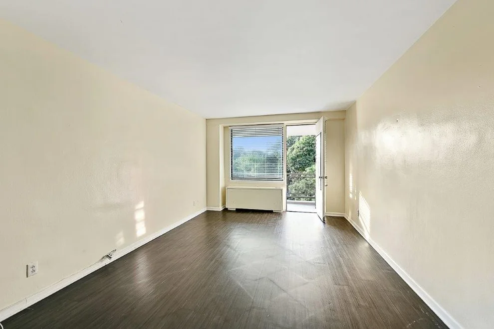 Unit for sale at 4901 HENRY HUDSON Parkway W, Bronx, NY 10471