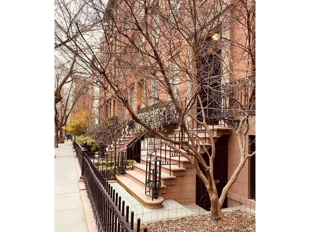 Unit for sale at 11 BANK Street, Manhattan, NY 10014