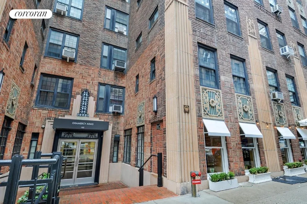 Unit for sale at 102 E 22ND Street, Manhattan, NY 10010