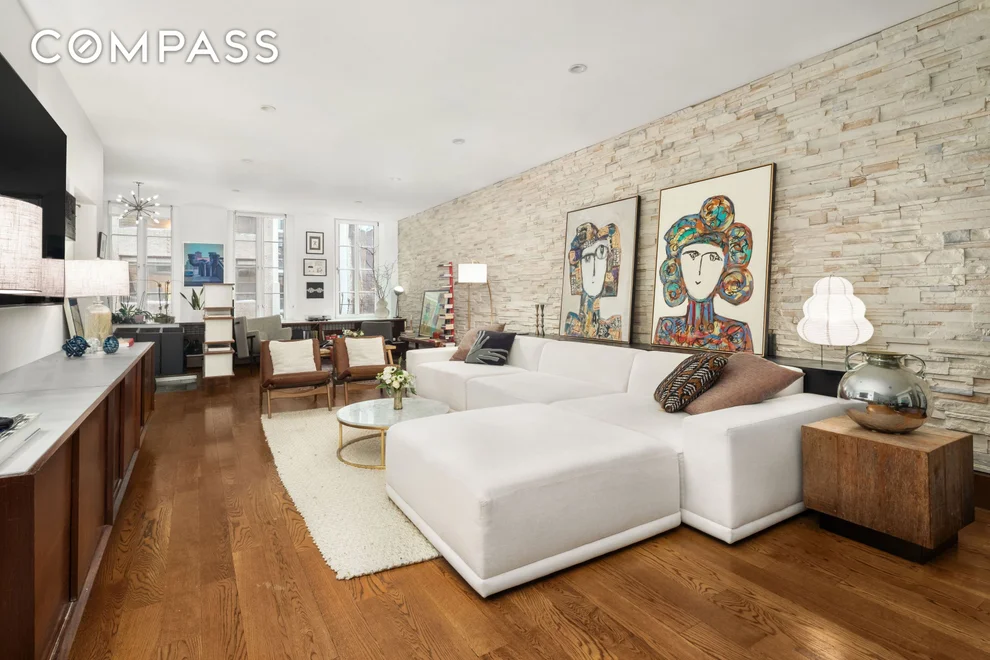 Unit for sale at 17 Murray Street, Manhattan, NY 10007
