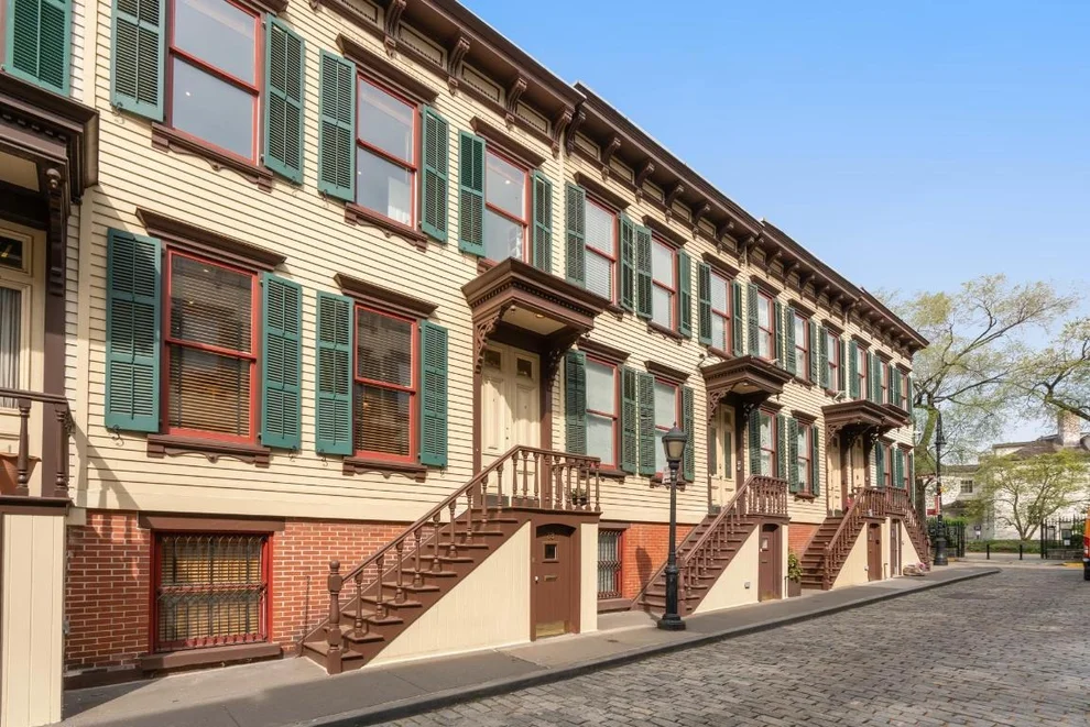 Unit for sale at 13 Sylvan Terrace, Manhattan, NY 10032