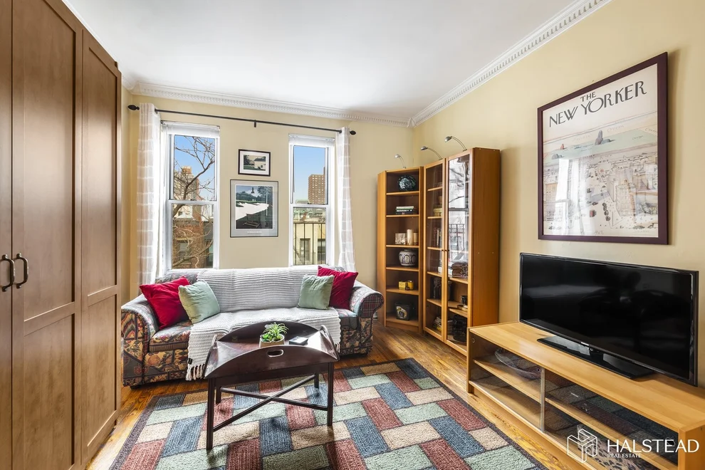 Unit for sale at 321 E 89TH Street, Manhattan, NY 10128