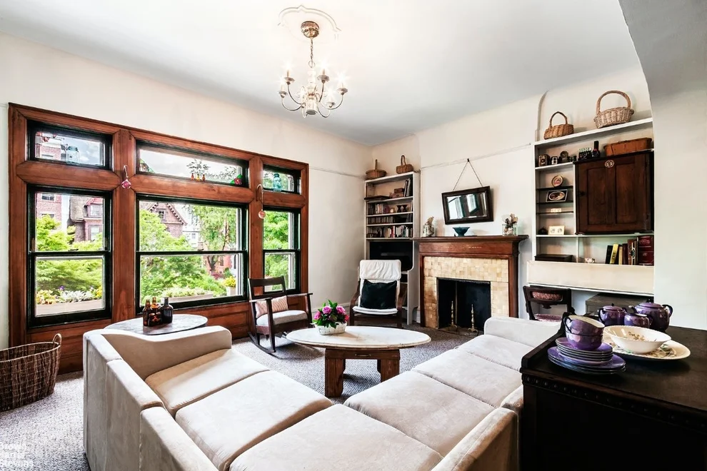 Unit for sale at 275 CLINTON Avenue, Brooklyn, NY 11205