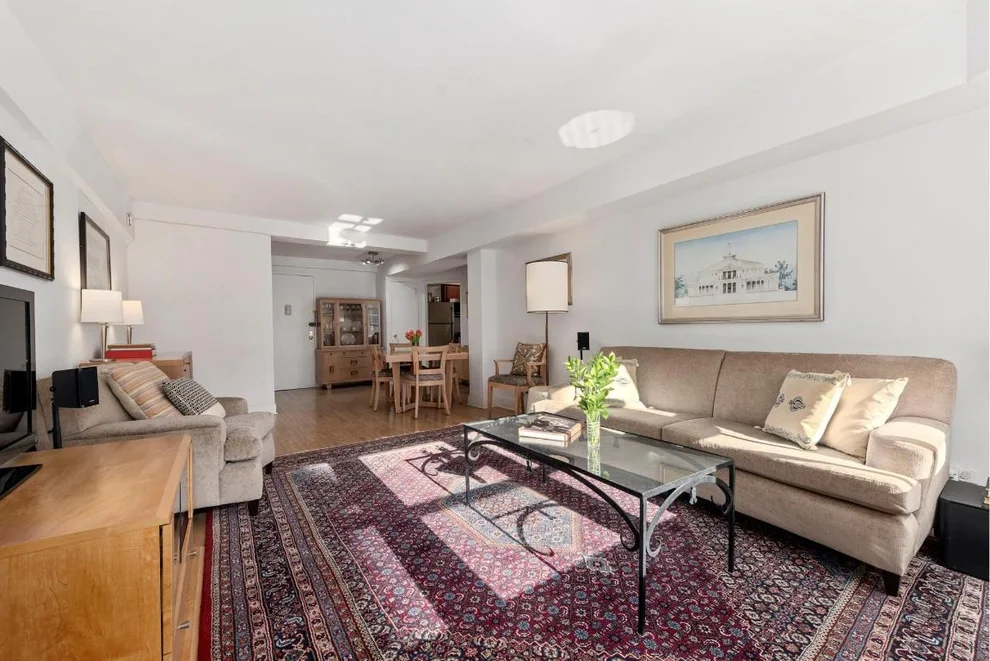 Unit for sale at 321 E 45TH Street, Manhattan, NY 10017