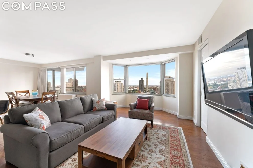 Unit for sale at 300 E 74th Street, Manhattan, NY 10021