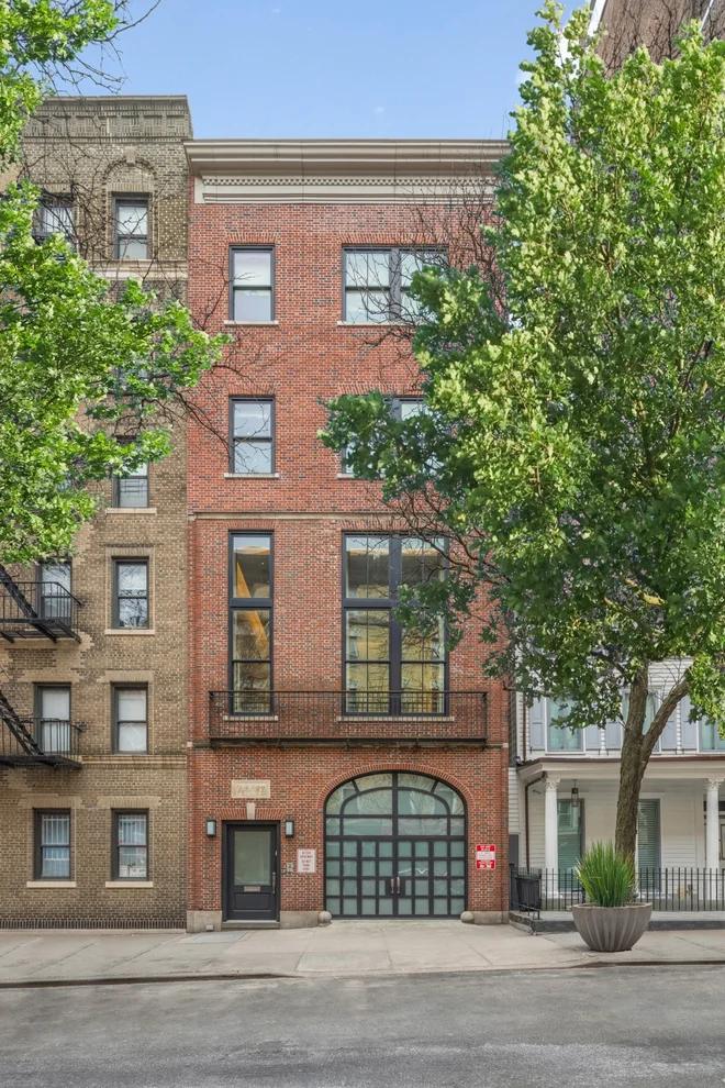 Unit for sale at 162 E 92nd Street, Manhattan, NY 10128
