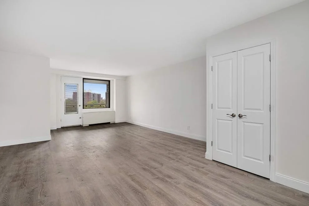 Unit for sale at 4705 HENRY HUDSON Parkway, Bronx, NY 10471