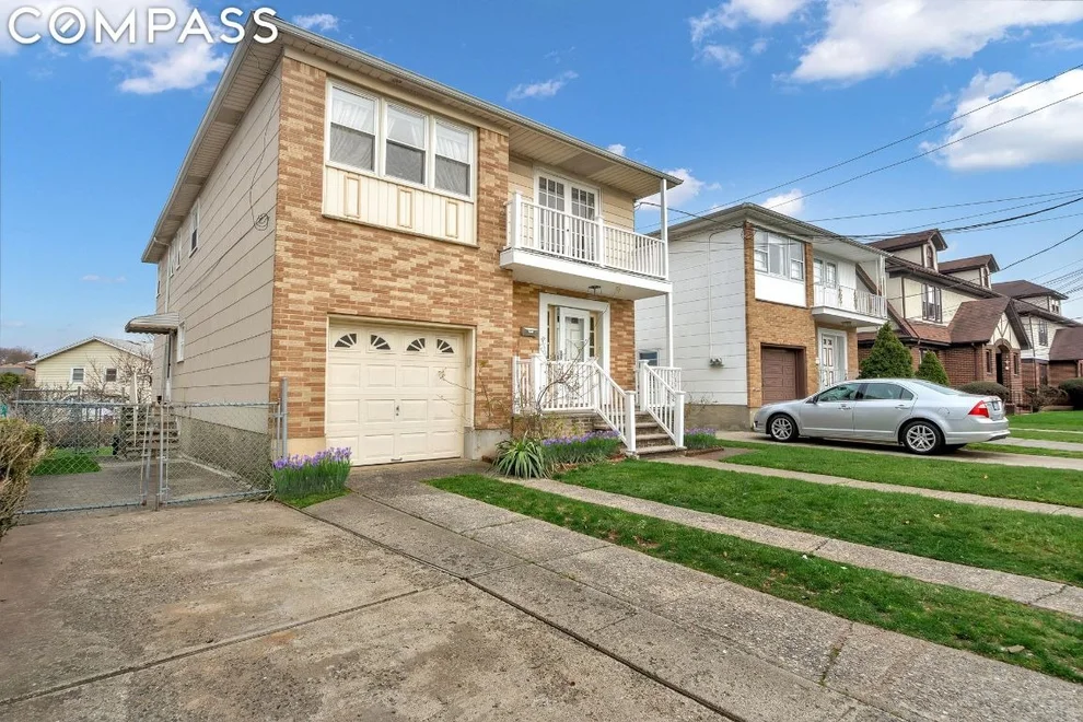 Unit for sale at 73 Willowbrook Road, StatenIsland, NY 10302