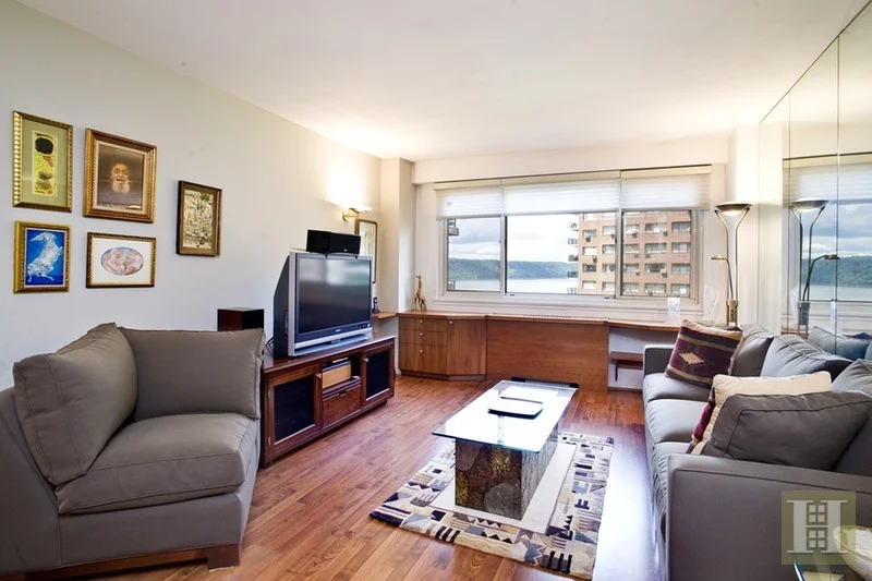 Unit for sale at 2621 PALISADE Avenue, Bronx, NY 10463