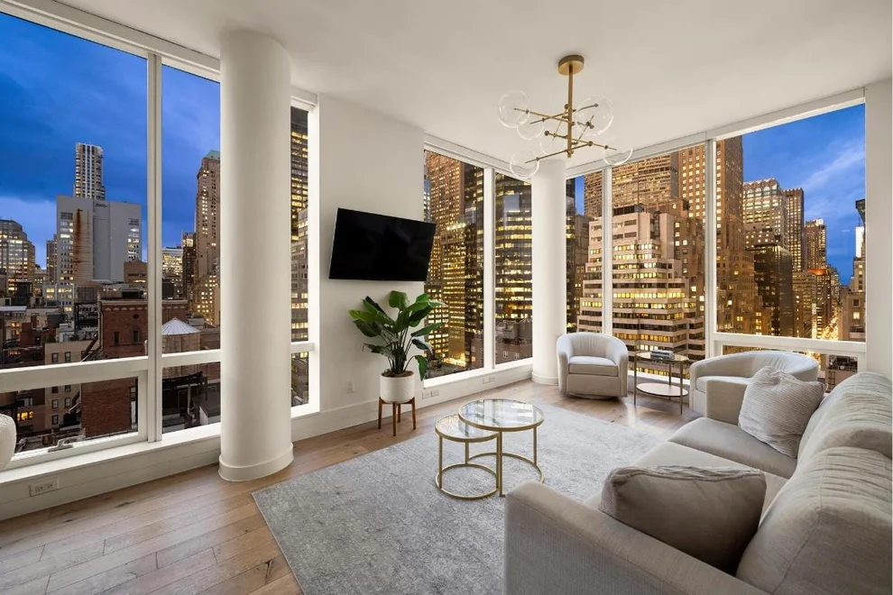 Unit for sale at 325 LEXINGTON Avenue, Manhattan, NY 10016
