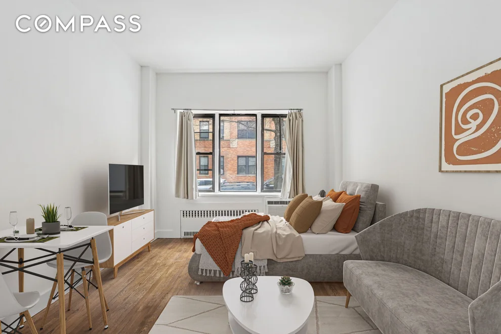 Unit for sale at 531 E 88th Street, Manhattan, NY 10128