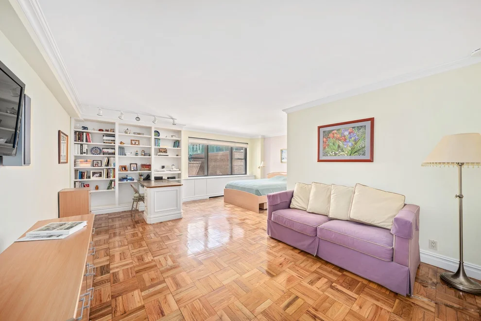 Unit for sale at 200 E 74TH Street, Manhattan, NY 10021