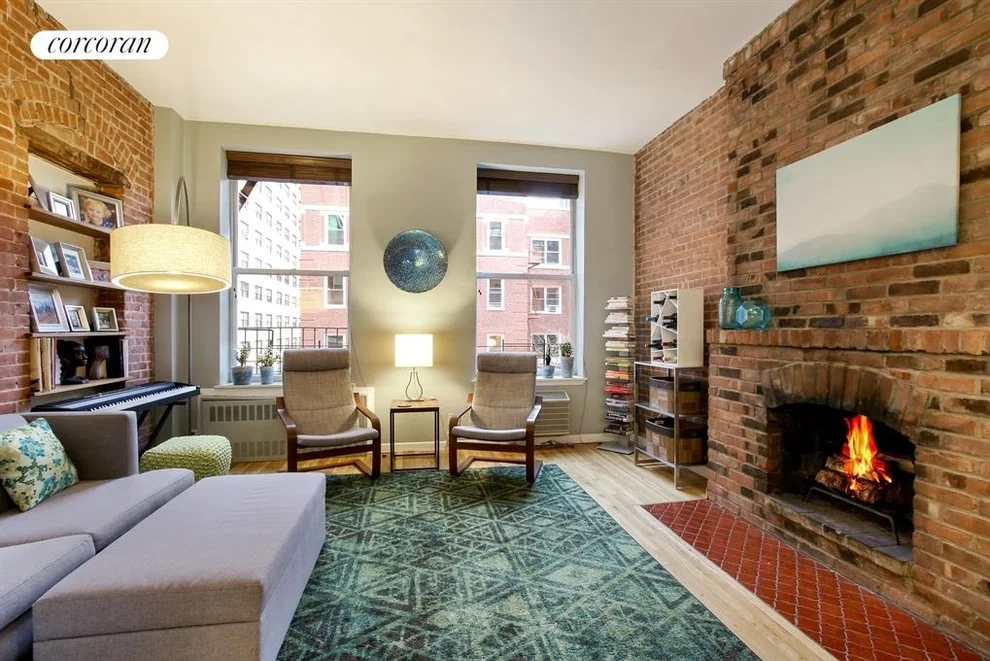 Unit for sale at 305 W 55TH Street, Manhattan, NY 10019
