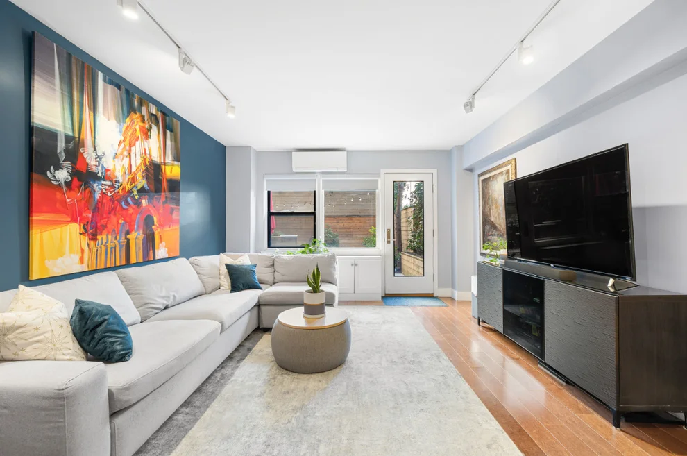 Unit for sale at 207 E 77TH Street, Manhattan, NY 10075