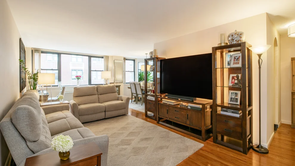 Unit for sale at 420 E 51ST Street, Manhattan, NY 10022
