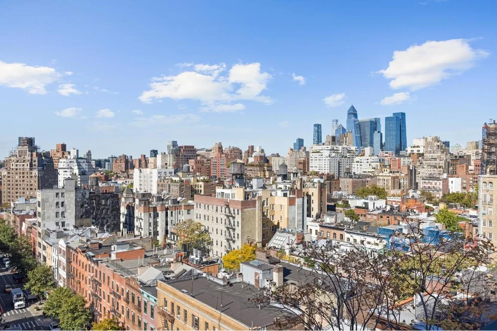 Unit for sale at 2 5TH Avenue, Manhattan, NY 10011