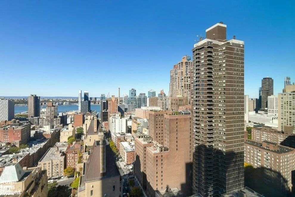 Unit for sale at 322 W 57TH Street, Manhattan, NY 10019