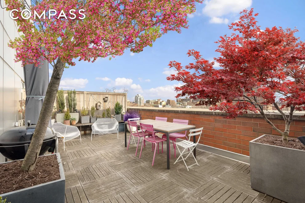Unit for sale at 212 S Oxford Street, Brooklyn, NY 11217