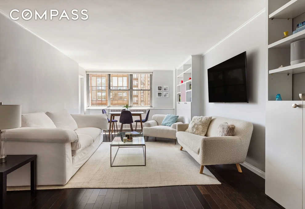 Unit for sale at 32 Gramercy Park S, Manhattan, NY 10003